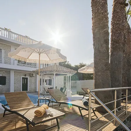 Villa La Vista - 5 Bds, 2 Private Swimming Pools, Stunning Sea Views Only 10 Minutes From Corfu Town's Centre *