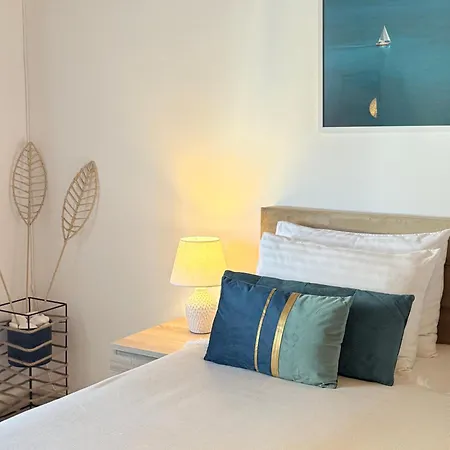 Villa La Vista - 5 Bds, 2 Private Swimming Pools, Stunning Sea Views Only 10 Minutes From Corfu Town's Centre